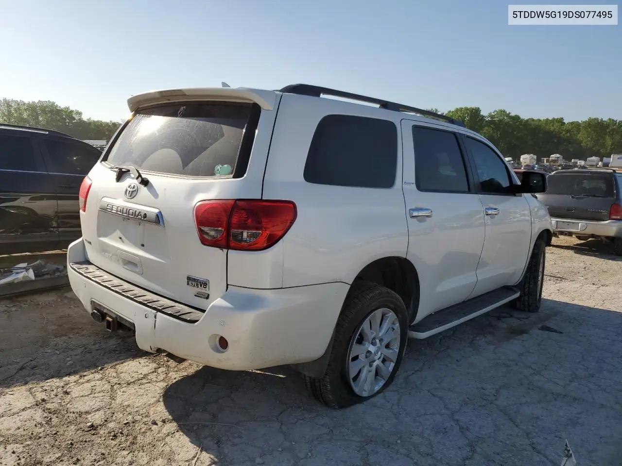 2013 Toyota Sequoia Platinum VIN: 5TDDW5G19DS077495 Lot: 56355405