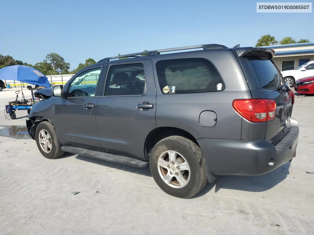 2013 Toyota Sequoia Sr5 VIN: 5TDBW5G19DS085507 Lot: 56496845