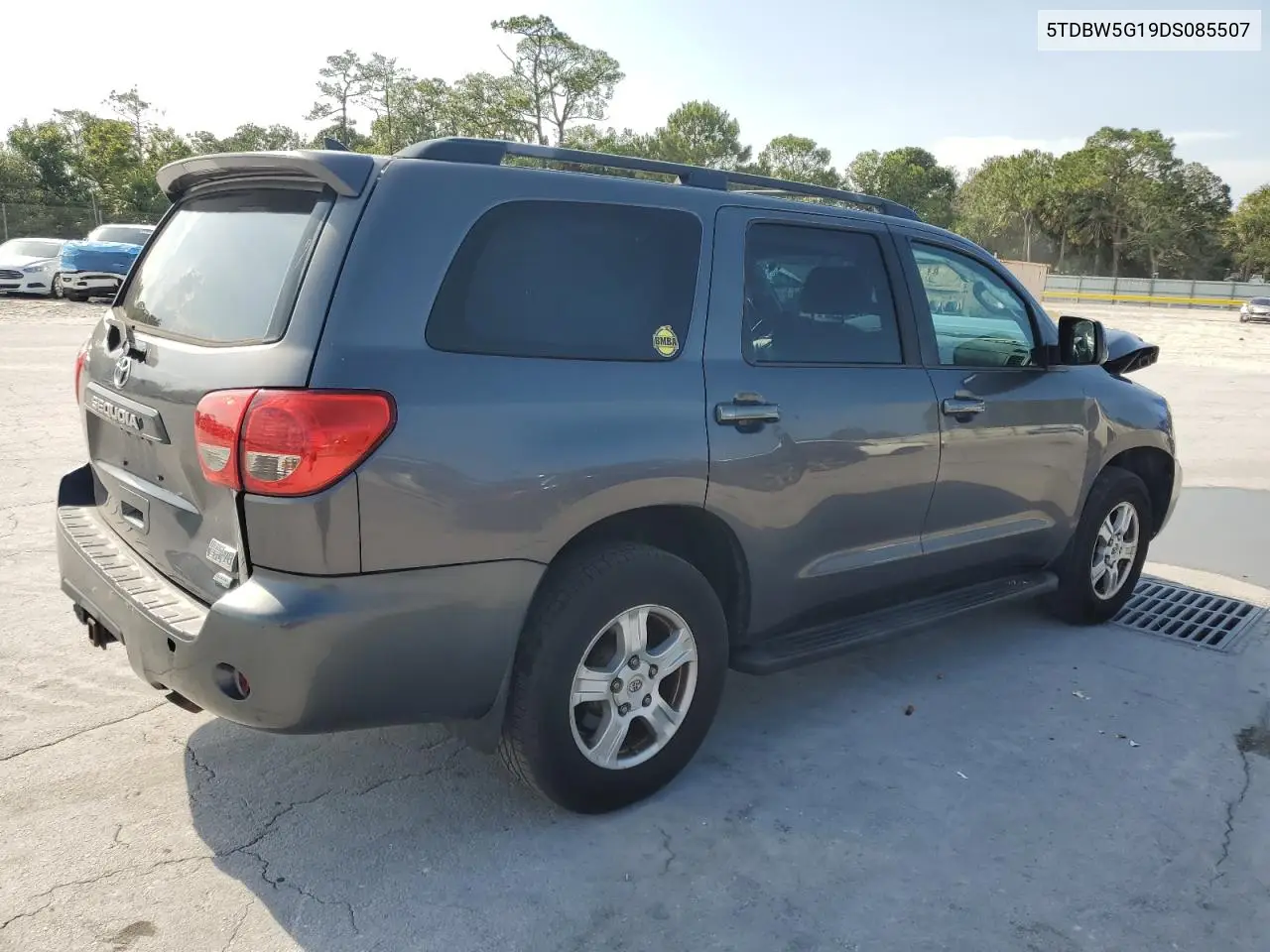 2013 Toyota Sequoia Sr5 VIN: 5TDBW5G19DS085507 Lot: 56496845