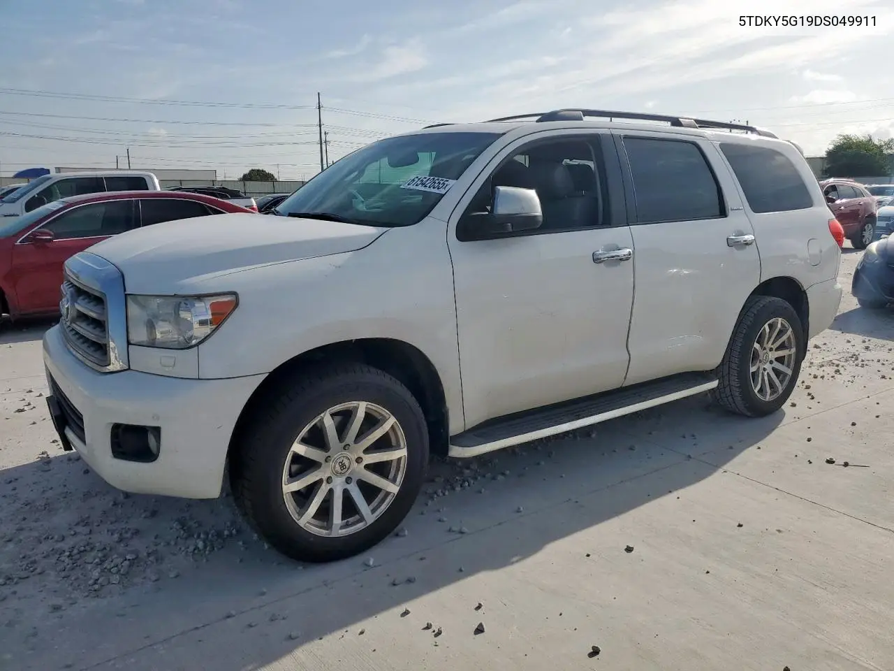 2013 Toyota Sequoia Limited VIN: 5TDKY5G19DS049911 Lot: 61542655