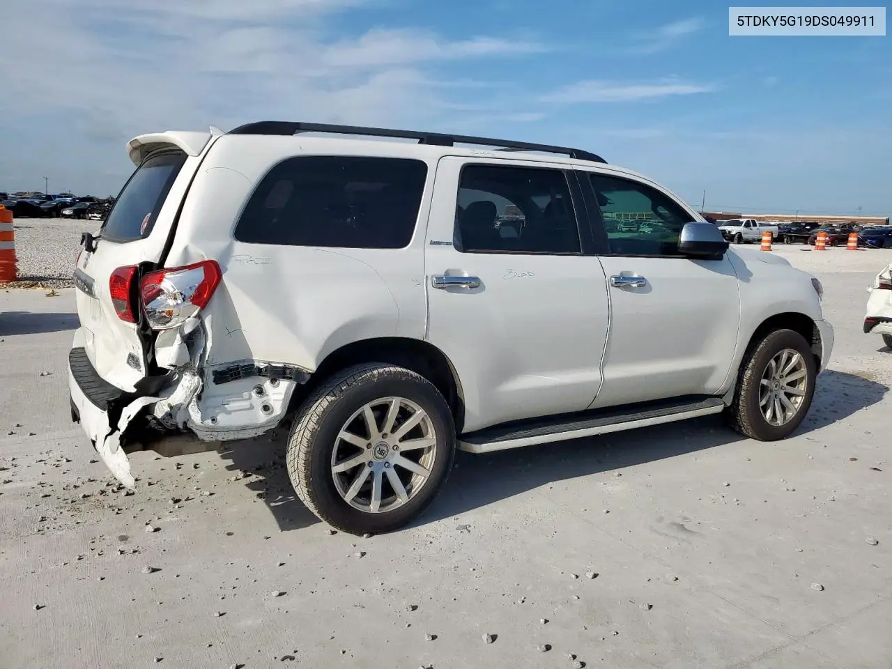 2013 Toyota Sequoia Limited VIN: 5TDKY5G19DS049911 Lot: 61542655
