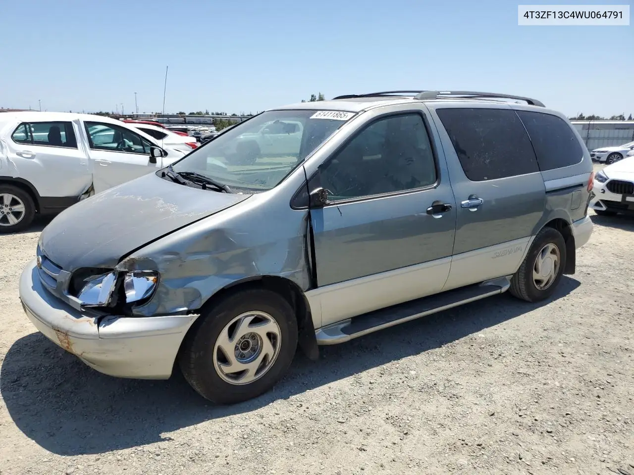 1998 Toyota Sienna Le VIN: 4T3ZF13C4WU064791 Lot: 61411865