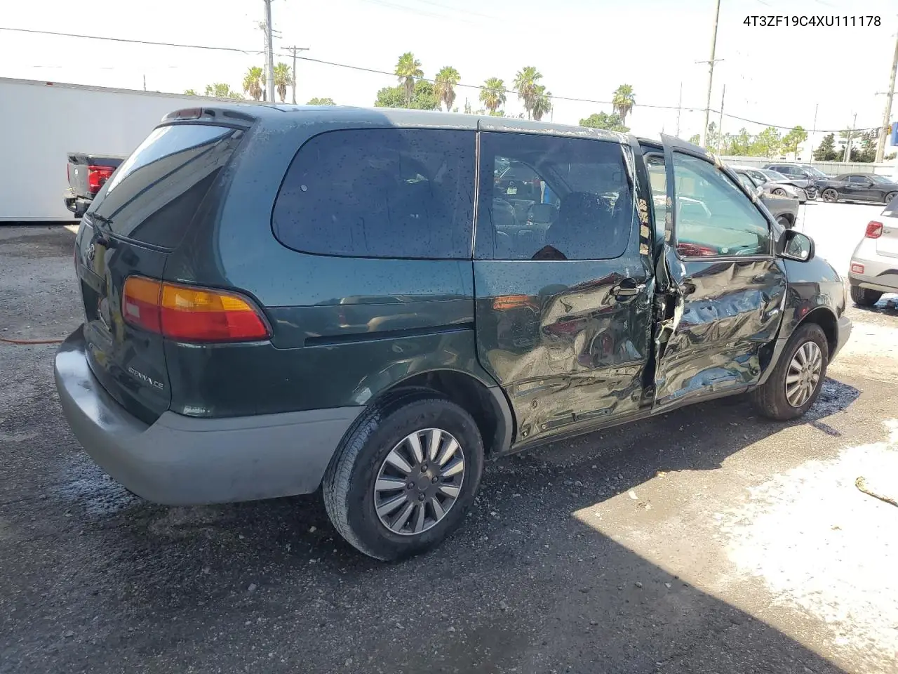 1999 Toyota Sienna Ce VIN: 4T3ZF19C4XU111178 Lot: 64194425