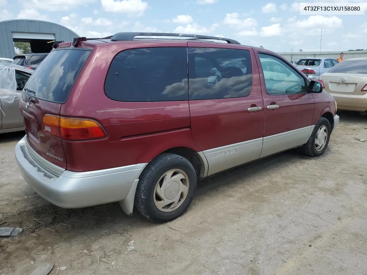 1999 Toyota Sienna Le VIN: 4T3ZF13C1XU158080 Lot: 65145525