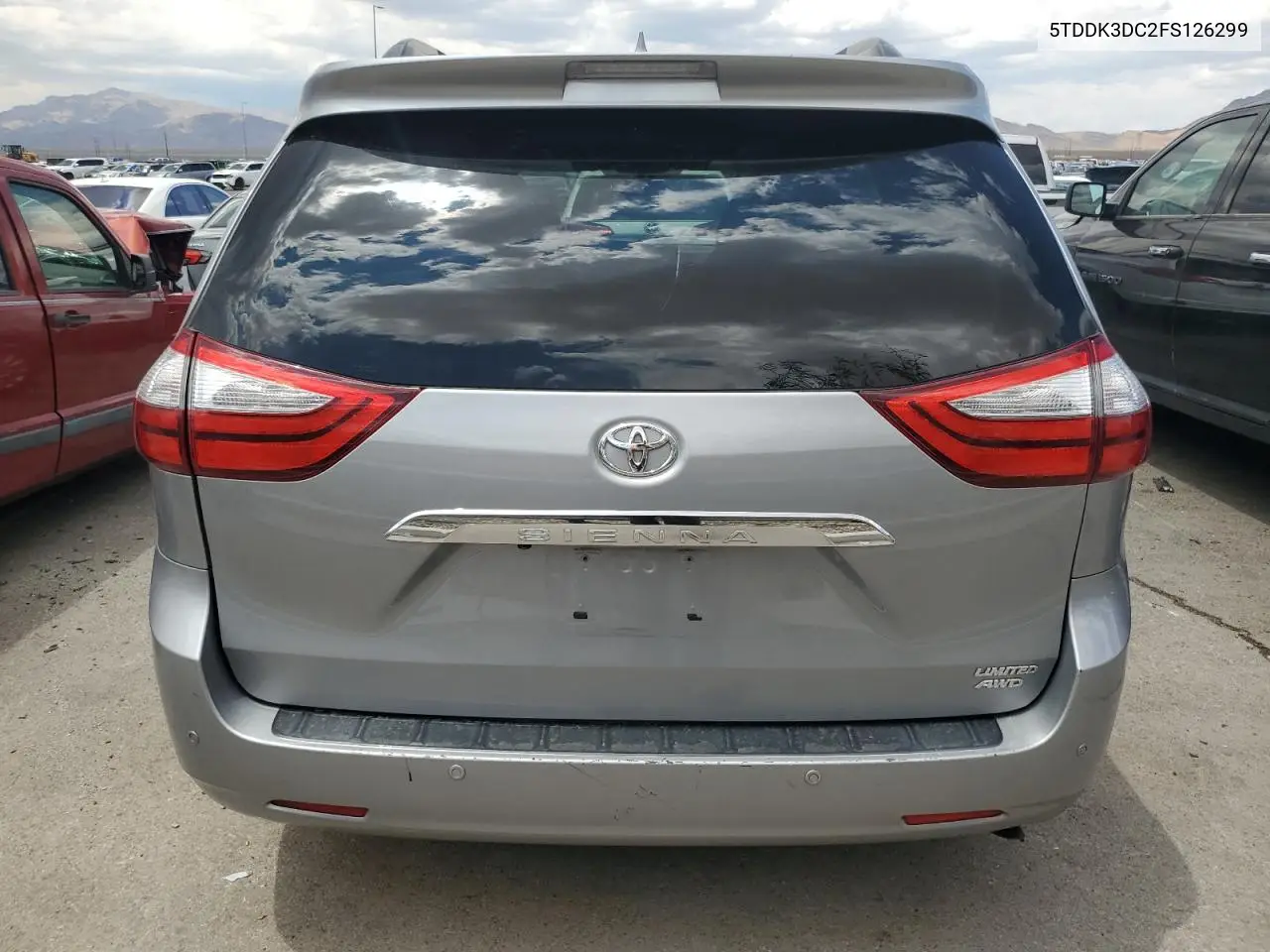 1999 Toyota Sienna Xle VIN: 5TDDK3DC2FS126299 Lot: 65583905