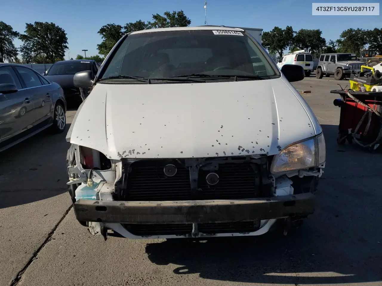 2000 Toyota Sienna Le VIN: 4T3ZF13C5YU287117 Lot: 55989145