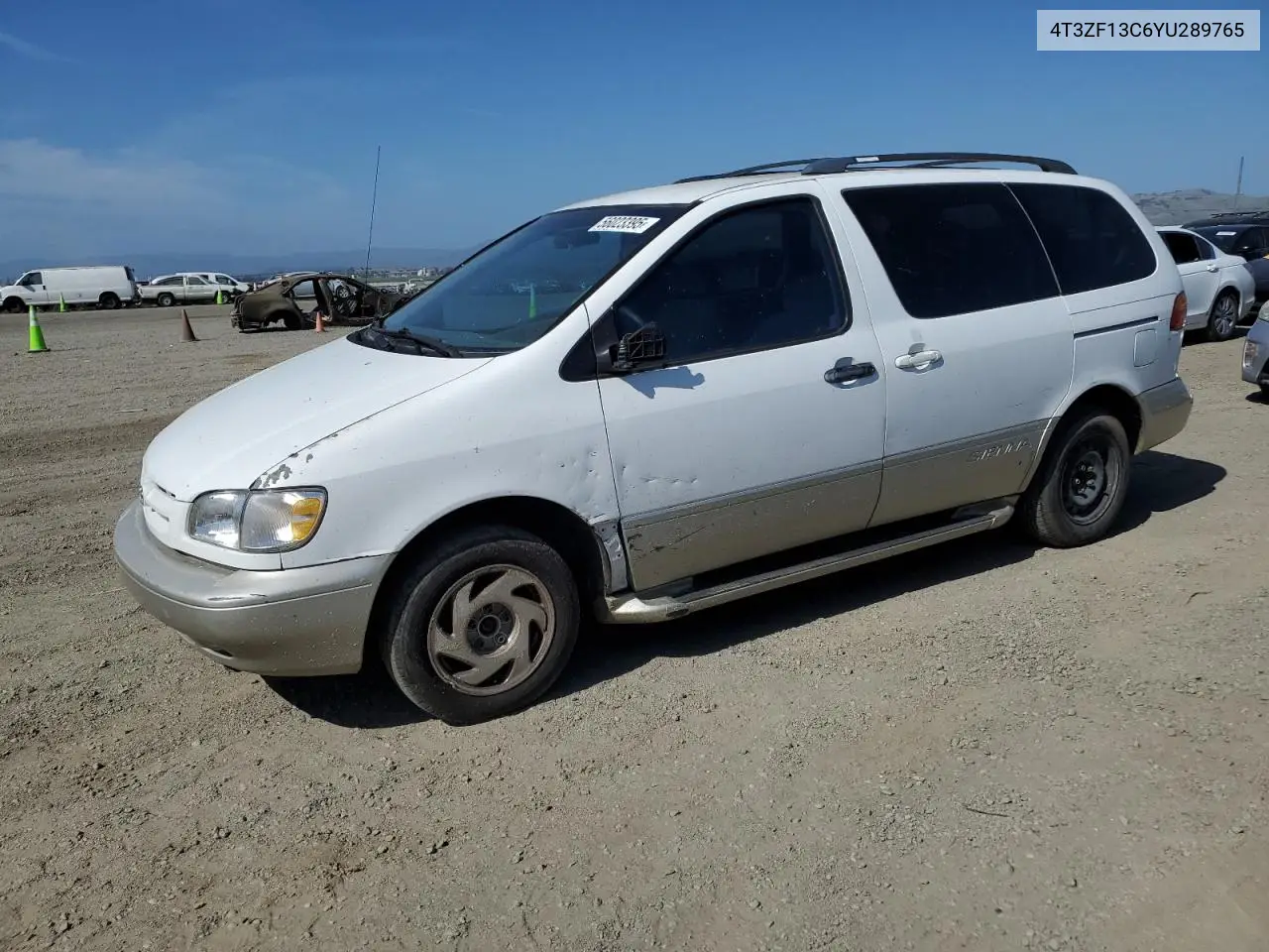 2000 Toyota Sienna Le VIN: 4T3ZF13C6YU289765 Lot: 56023395