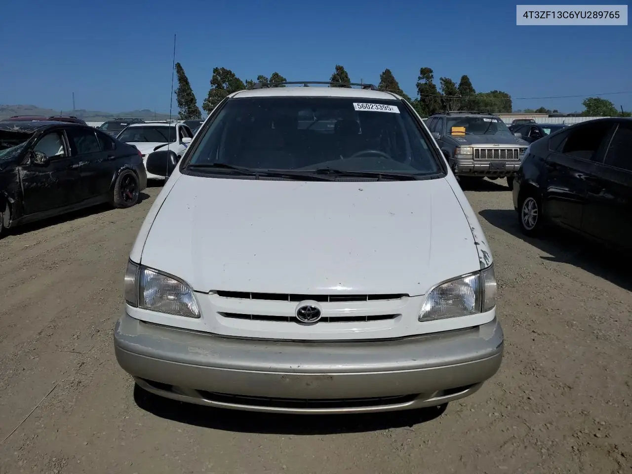 2000 Toyota Sienna Le VIN: 4T3ZF13C6YU289765 Lot: 56023395