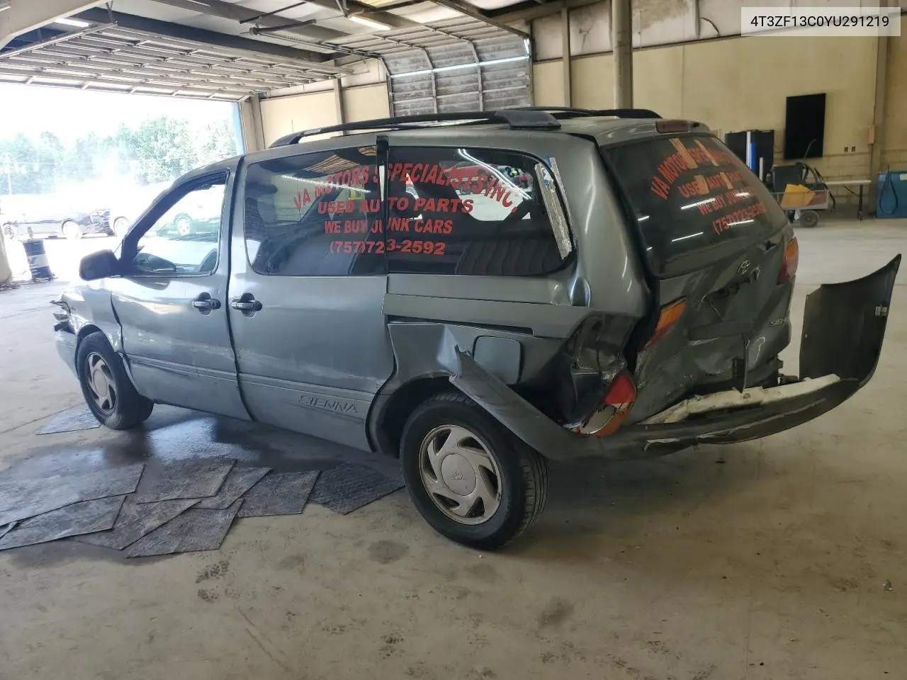 2000 Toyota Sienna Le VIN: 4T3ZF13C0YU291219 Lot: 62266815