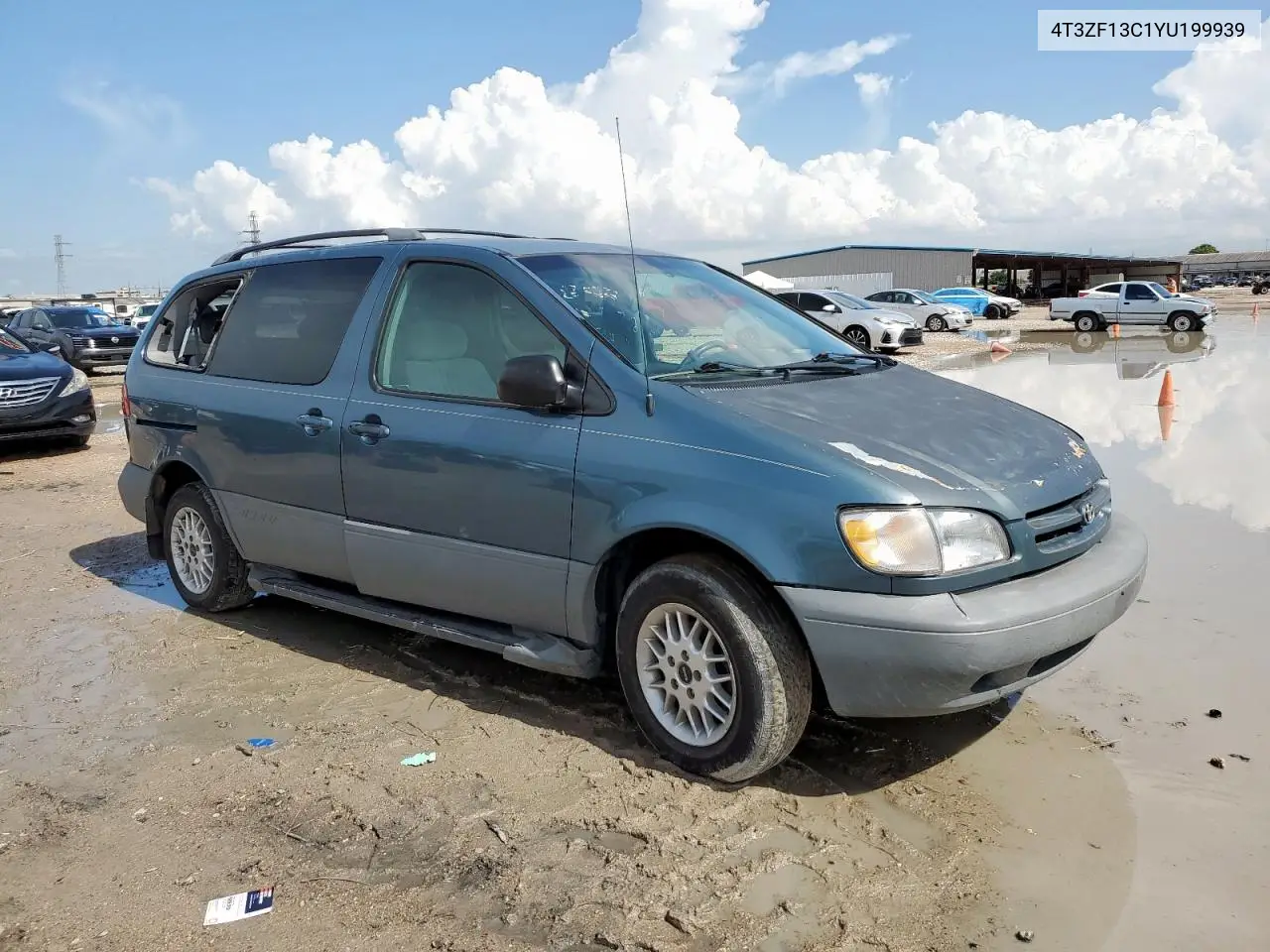 2000 Toyota Sienna Le VIN: 4T3ZF13C1YU199939 Lot: 64784415
