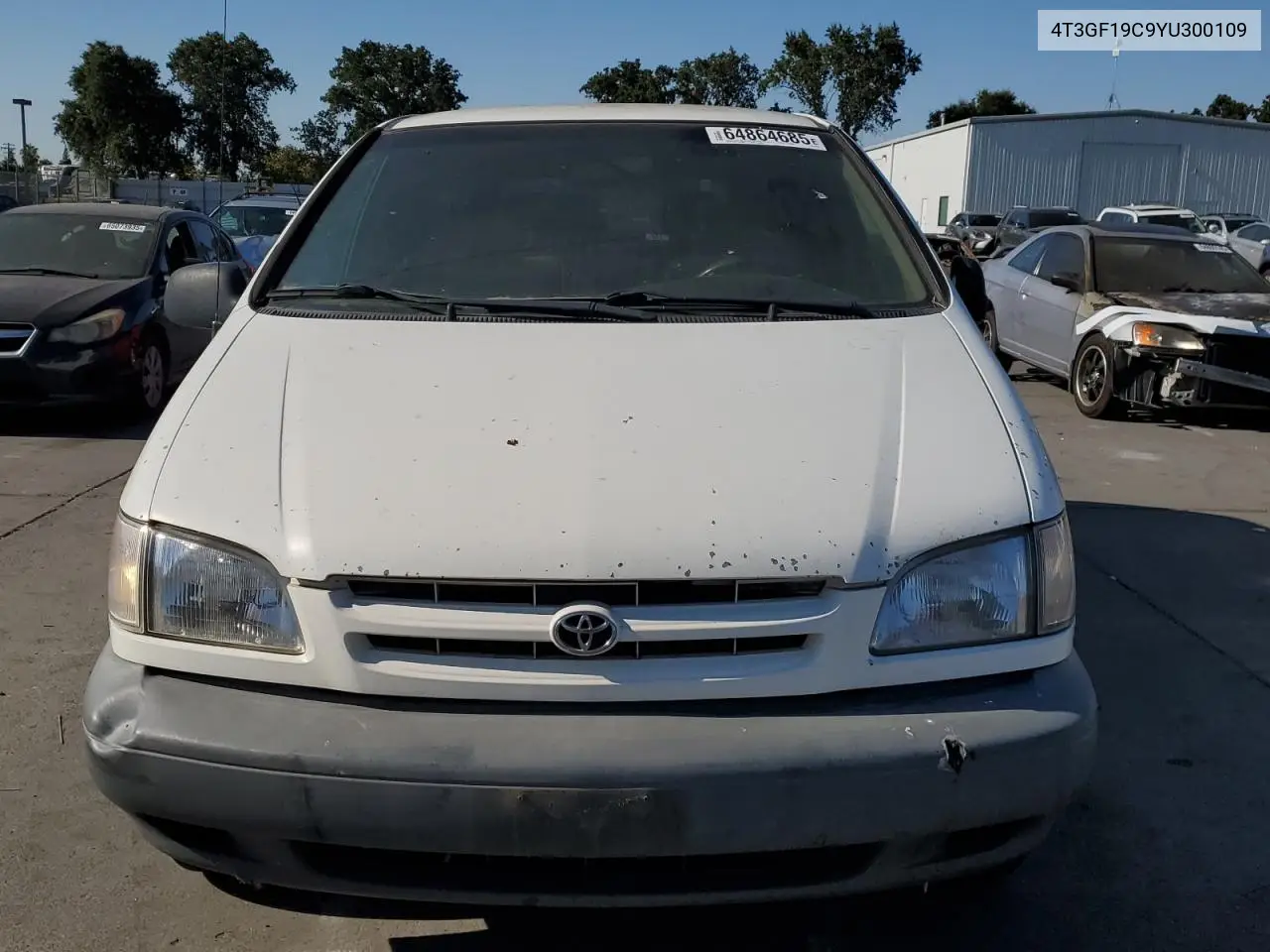 2000 Toyota Sienna Ce VIN: 4T3GF19C9YU300109 Lot: 64864685