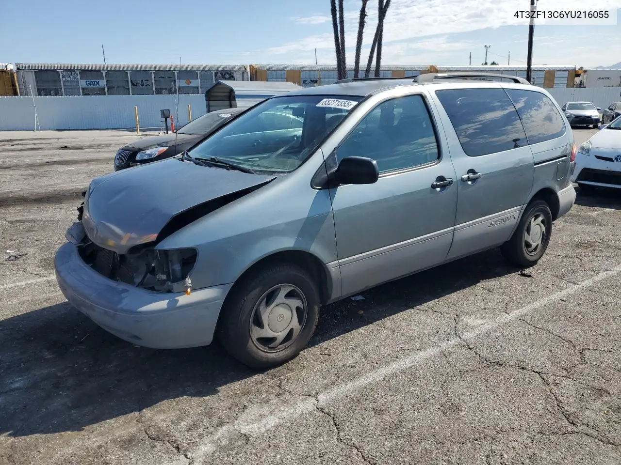 2000 Toyota Sienna Le VIN: 4T3ZF13C6YU216055 Lot: 65271555