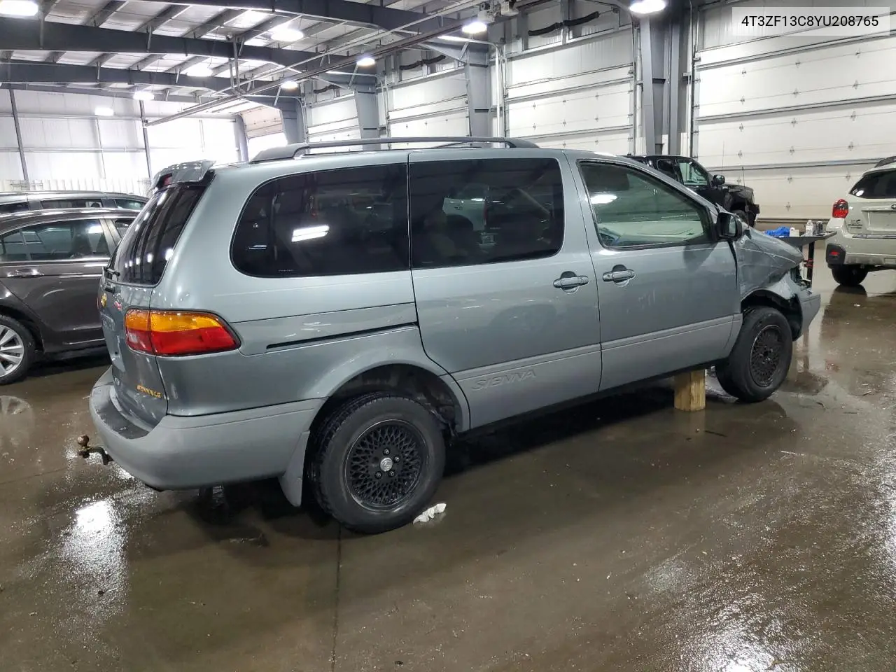 2000 Toyota Sienna Le VIN: 4T3ZF13C8YU208765 Lot: 65516295