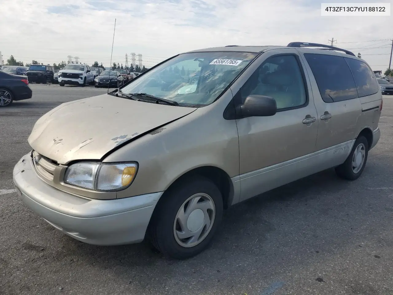 2000 Toyota Sienna Le VIN: 4T3ZF13C7YU188122 Lot: 65561765