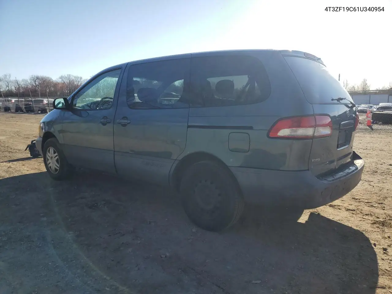 2001 Toyota Sienna Ce VIN: 4T3ZF19C61U340954 Lot: 47937325