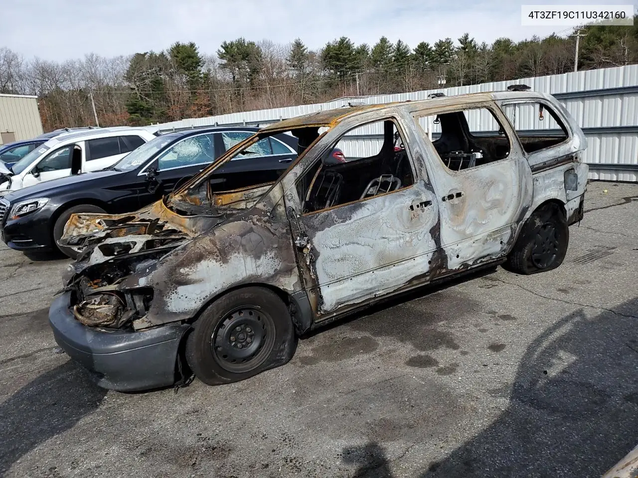 2001 Toyota Sienna Ce VIN: 4T3ZF19C11U342160 Lot: 50742095