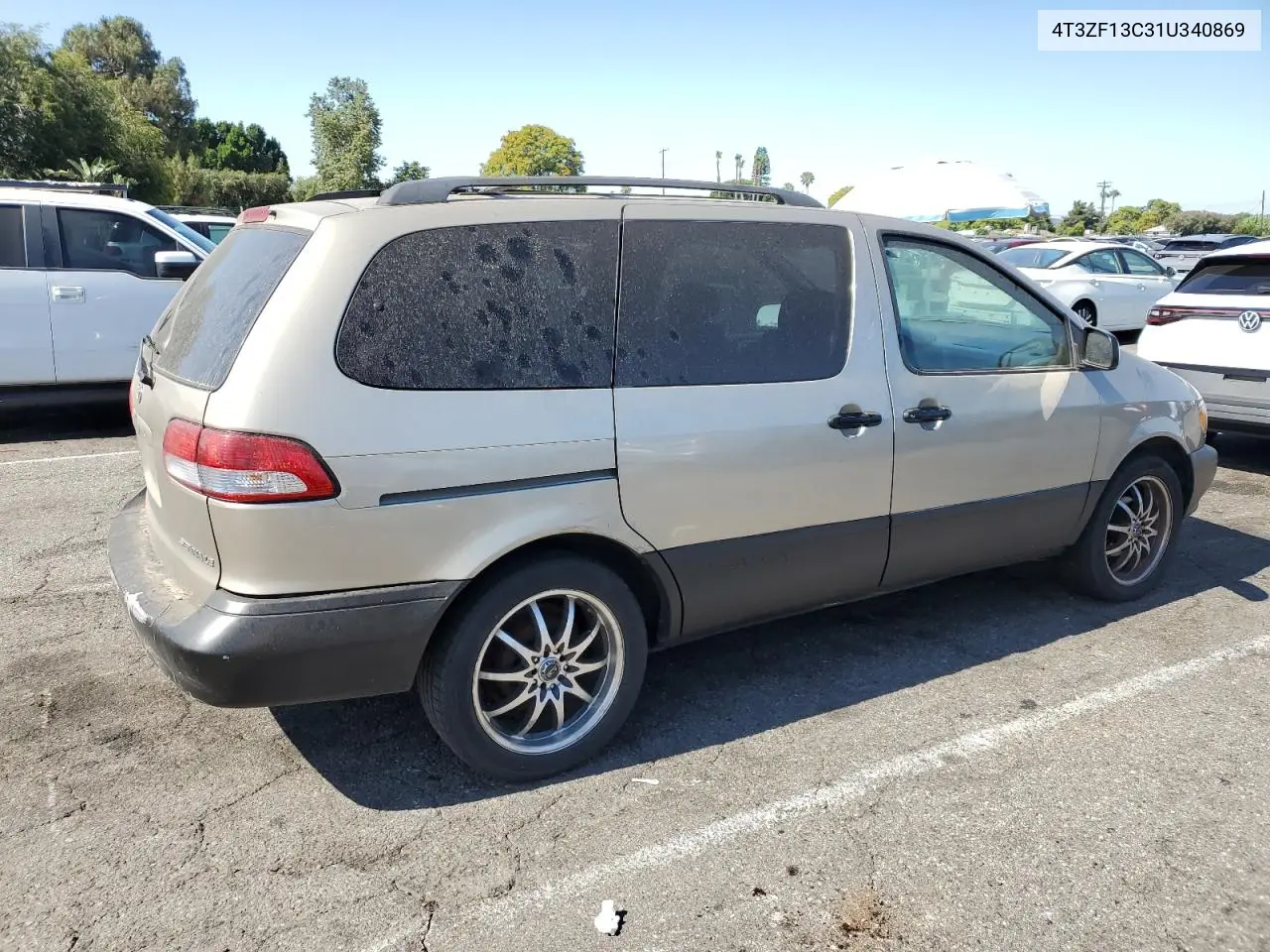 2001 Toyota Sienna Le VIN: 4T3ZF13C31U340869 Lot: 62891485