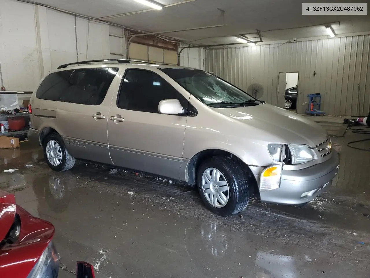 2002 Toyota Sienna Le VIN: 4T3ZF13CX2U487062 Lot: 60634825