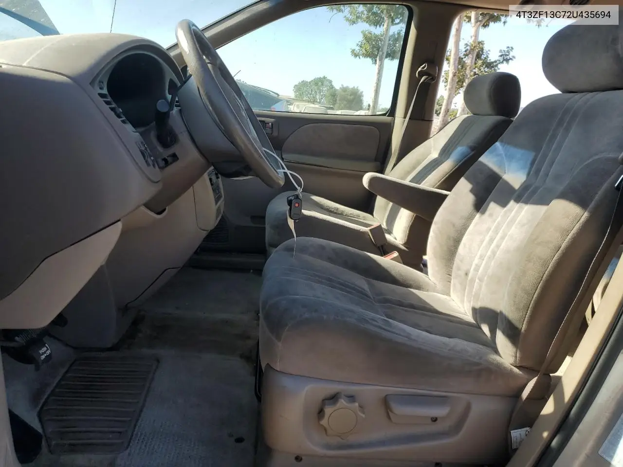 2002 Toyota Sienna Le VIN: 4T3ZF13C72U435694 Lot: 64254495