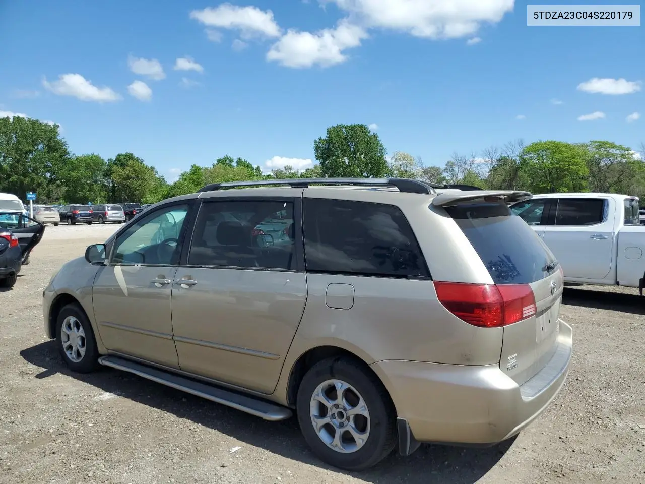 2004 Toyota Sienna Ce VIN: 5TDZA23C04S220179 Lot: 56070095