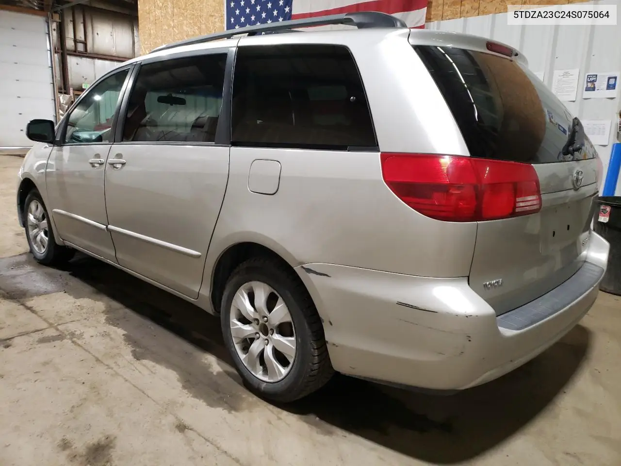 2004 Toyota Sienna Ce VIN: 5TDZA23C24S075064 Lot: 56167285