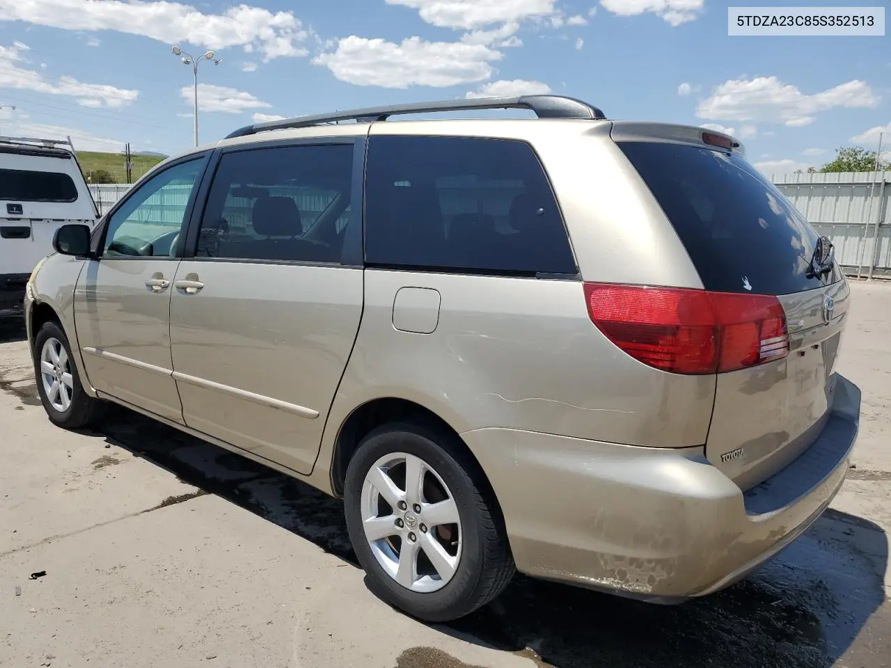 2005 Toyota Sienna Ce VIN: 5TDZA23C85S352513 Lot: 61998765