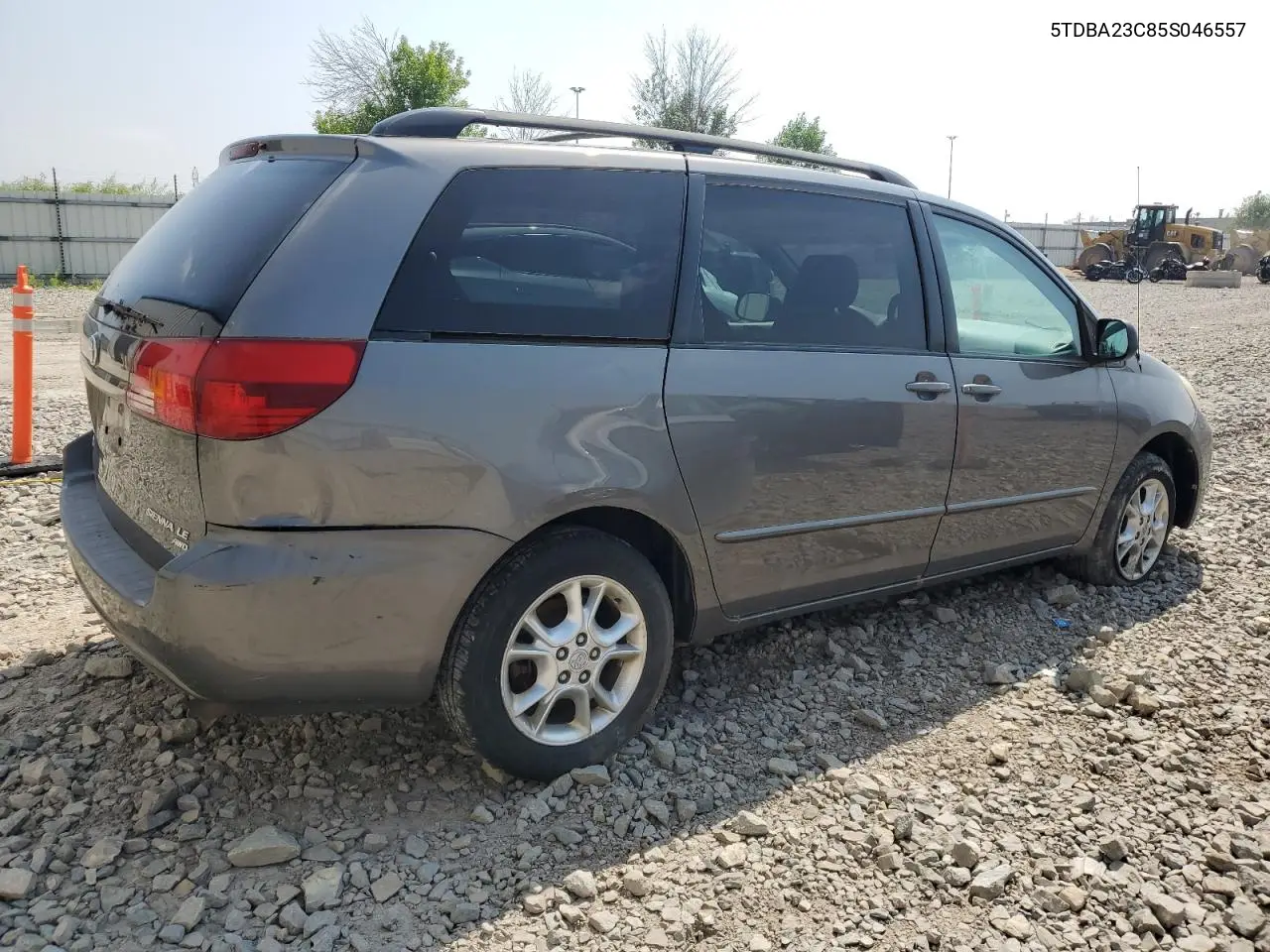 2005 Toyota Sienna Le VIN: 5TDBA23C85S046557 Lot: 63701945