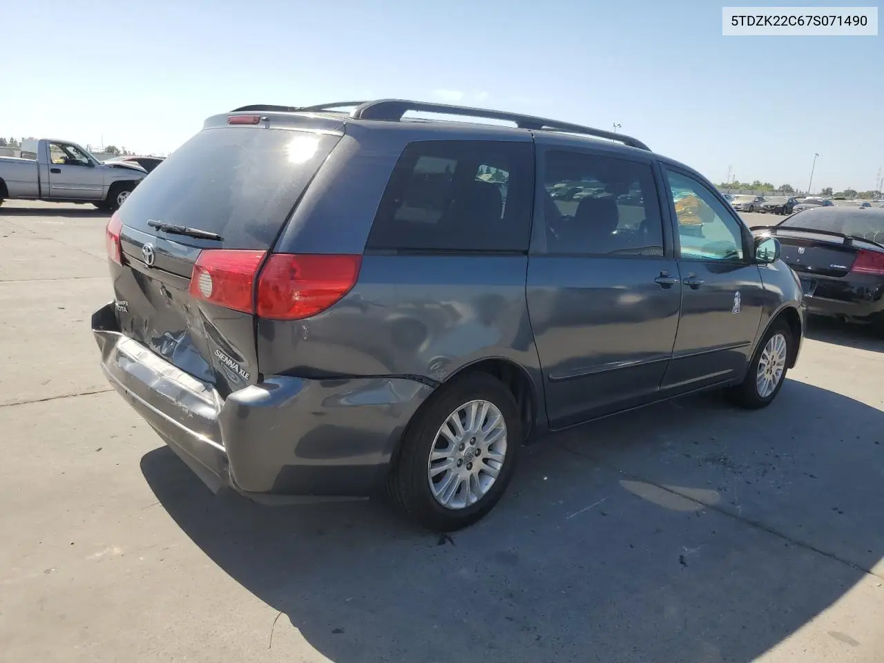 2007 Toyota Sienna Xle VIN: 5TDZK22C67S071490 Lot: 62868355