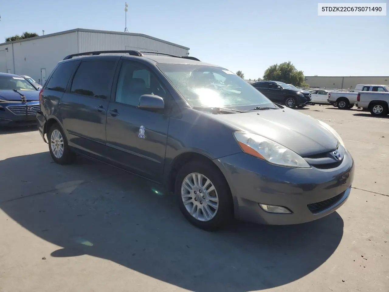 2007 Toyota Sienna Xle VIN: 5TDZK22C67S071490 Lot: 62868355