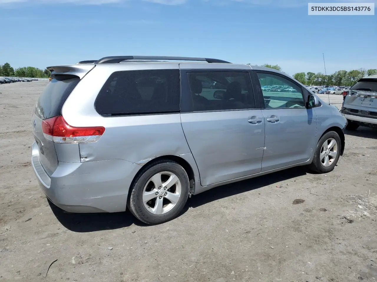 2011 Toyota Sienna Le VIN: 5TDKK3DC5BS143776 Lot: 54421375