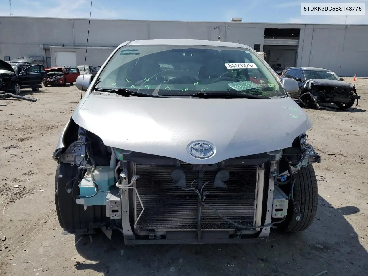2011 Toyota Sienna Le VIN: 5TDKK3DC5BS143776 Lot: 54421375