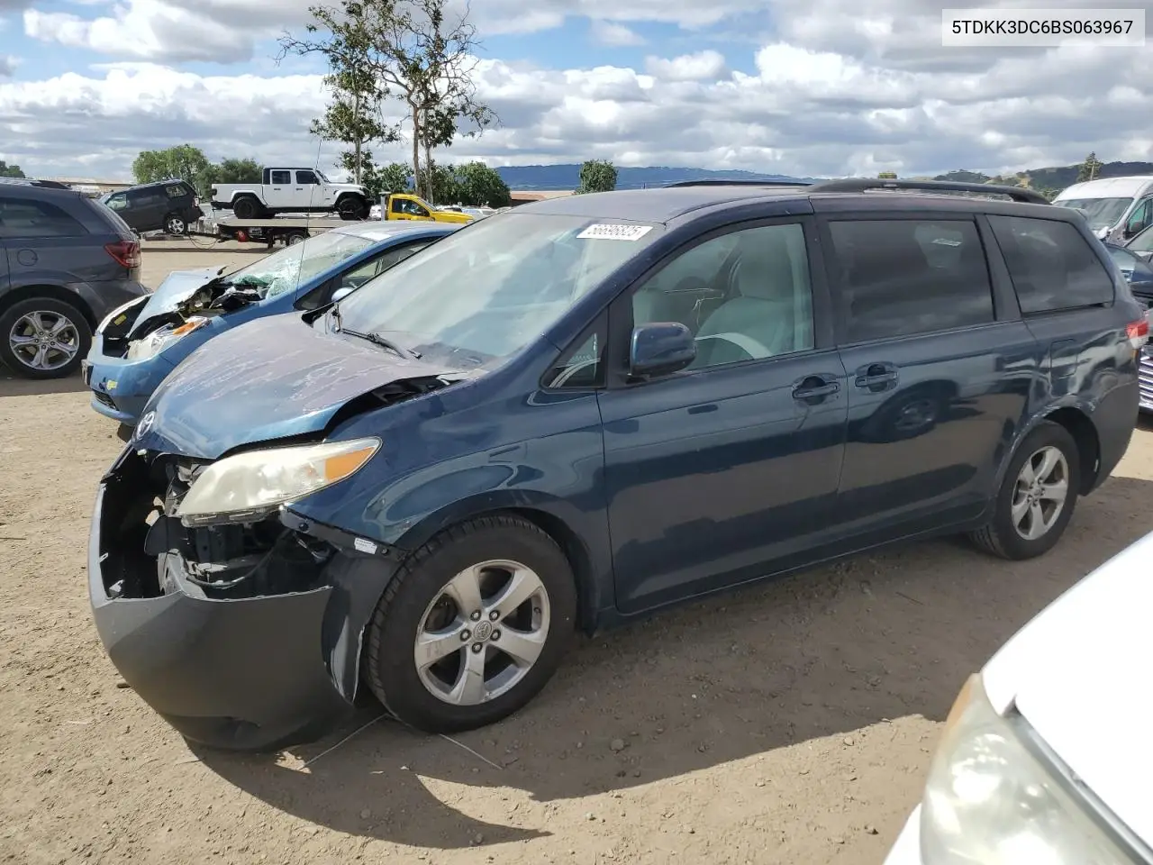 2011 Toyota Sienna Le VIN: 5TDKK3DC6BS063967 Lot: 56696825