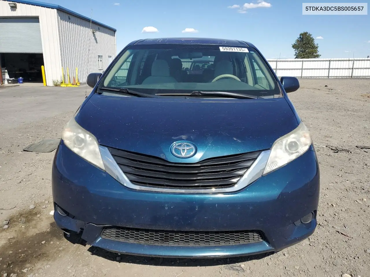 2011 Toyota Sienna Base VIN: 5TDKA3DC5BS005657 Lot: 59391135