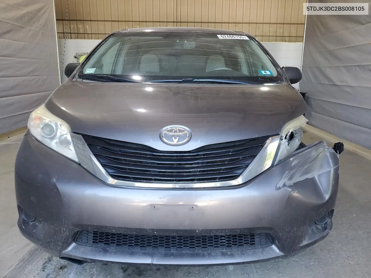 2011 Toyota Sienna Le VIN: 5TDJK3DC2BS008105 Lot: 62466155