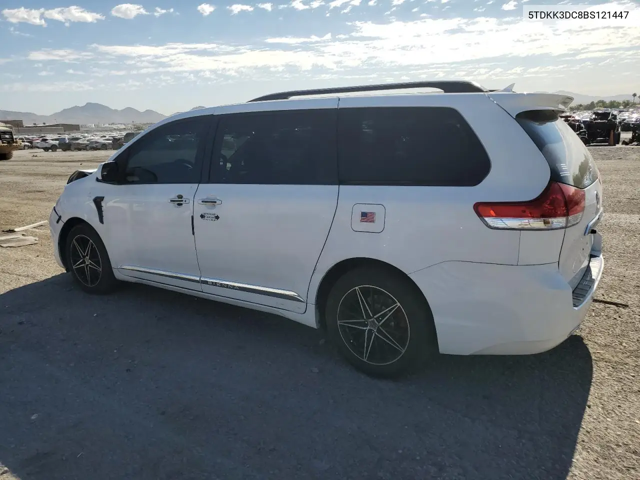2011 Toyota Sienna Le VIN: 5TDKK3DC8BS121447 Lot: 62517105