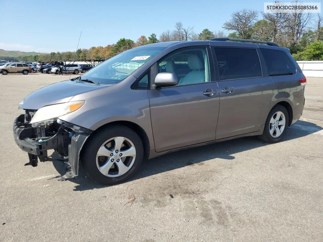 2011 Toyota Sienna Le VIN: 5TDKK3DC2BS085366 Lot: 62728345