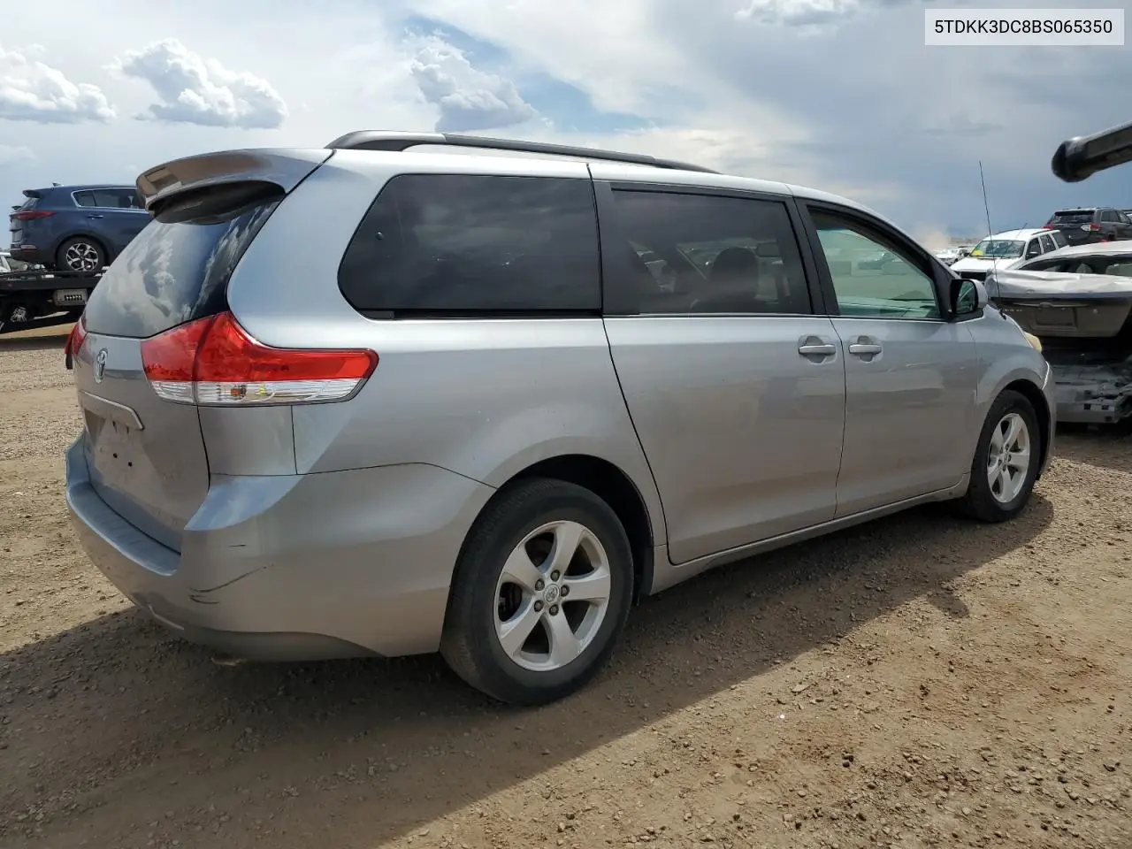 2011 Toyota Sienna Le VIN: 5TDKK3DC8BS065350 Lot: 63102045
