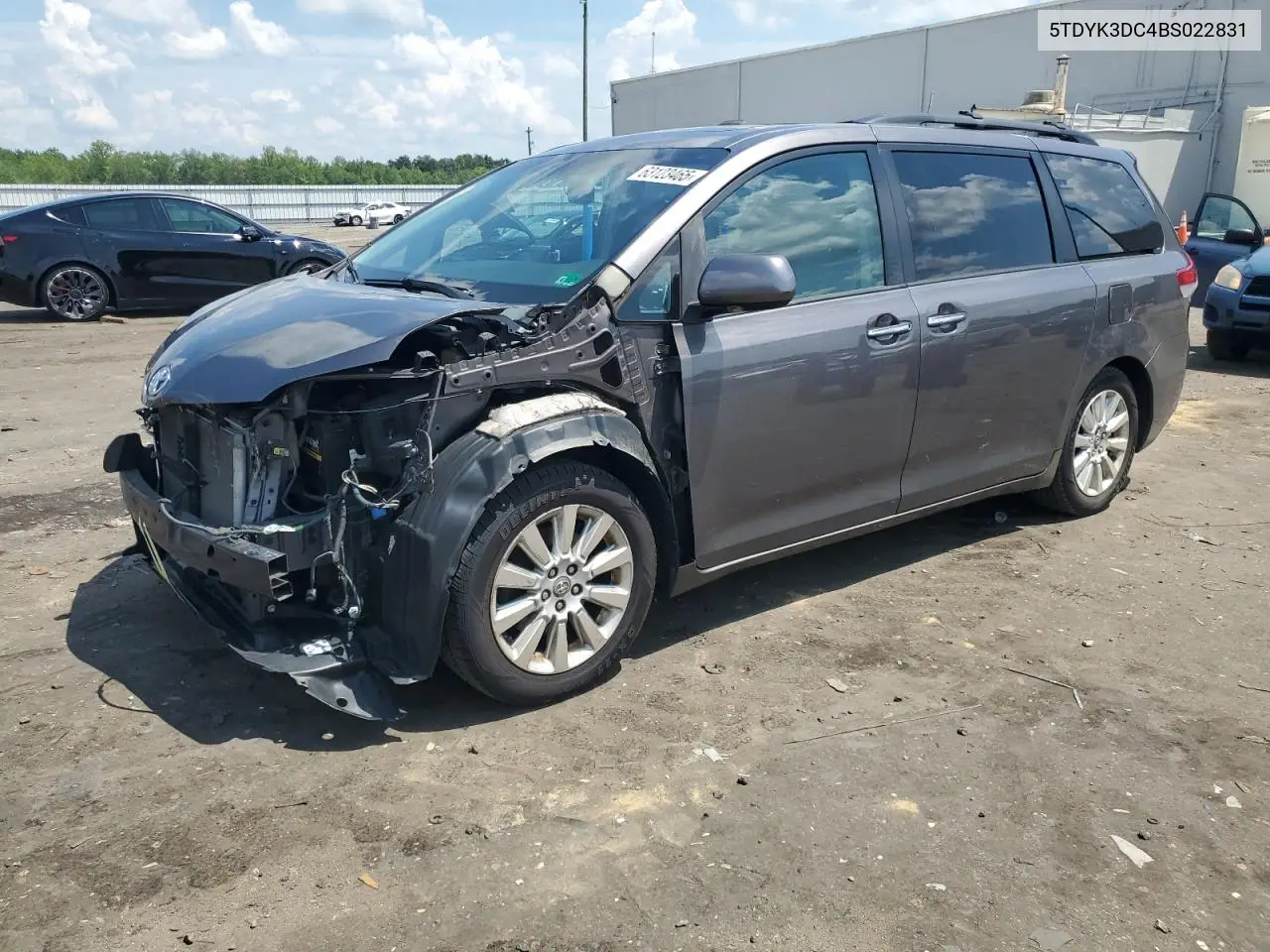 2011 Toyota Sienna Xle VIN: 5TDYK3DC4BS022831 Lot: 63123465