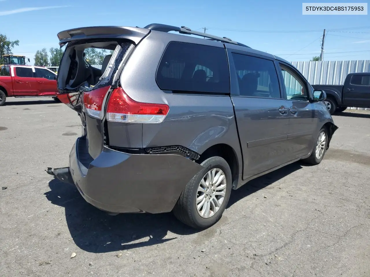 2011 Toyota Sienna Xle VIN: 5TDYK3DC4BS175953 Lot: 63237765