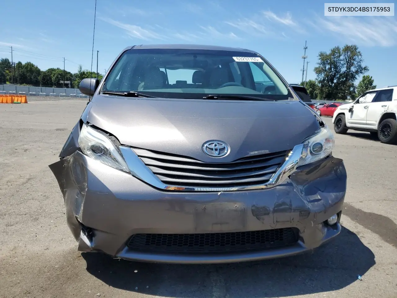 2011 Toyota Sienna Xle VIN: 5TDYK3DC4BS175953 Lot: 63237765