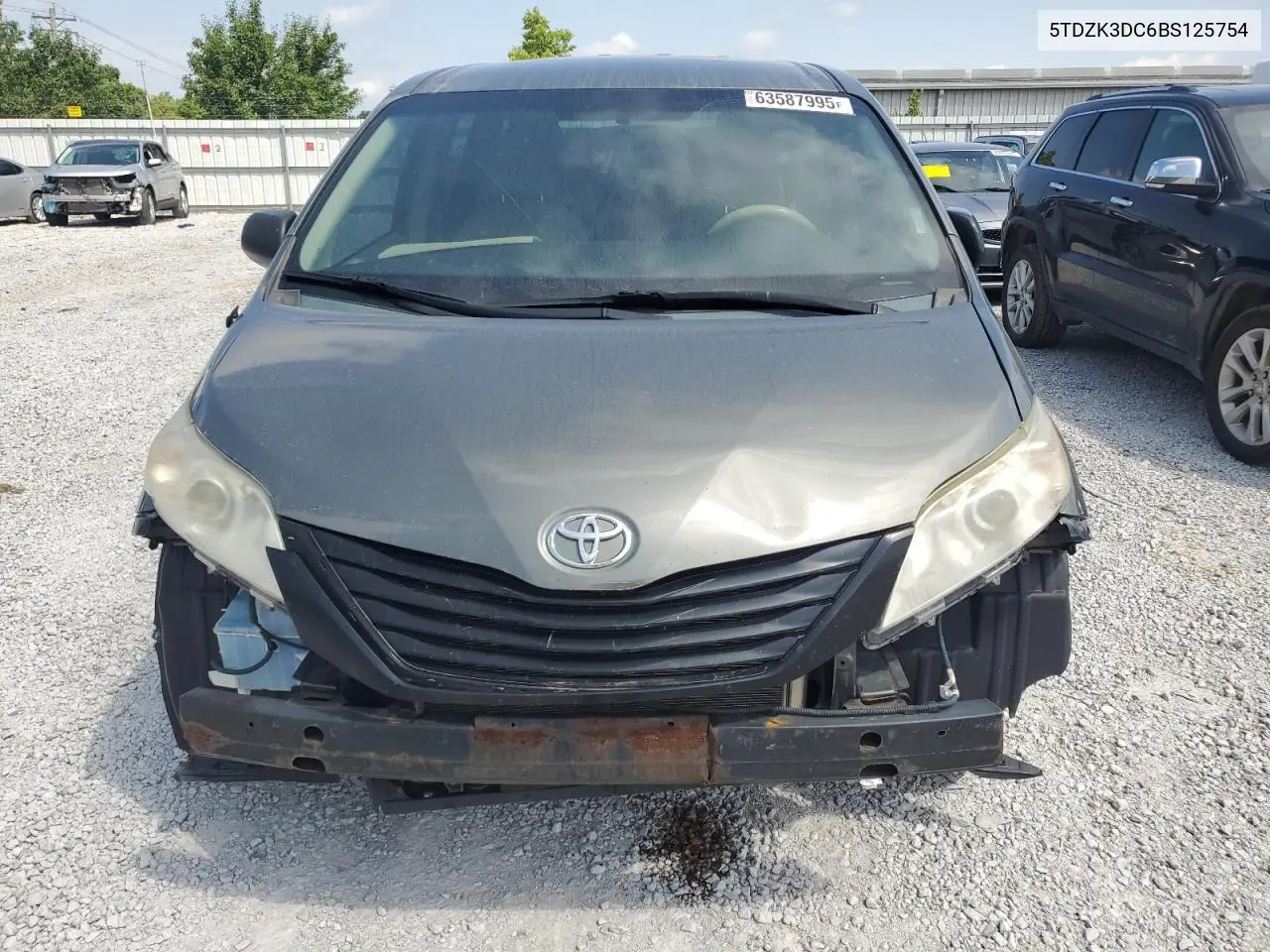 2011 Toyota Sienna VIN: 5TDZK3DC6BS125754 Lot: 63587995