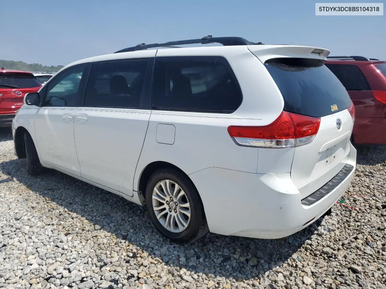 2011 Toyota Sienna Xle VIN: 5TDYK3DC8BS104318 Lot: 64807965