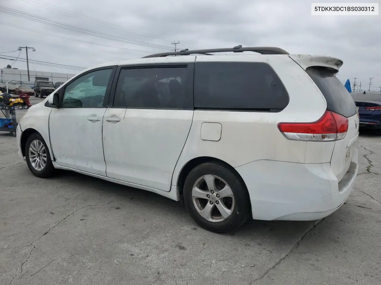 2011 Toyota Sienna Le VIN: 5TDKK3DC1BS030312 Lot: 65475655