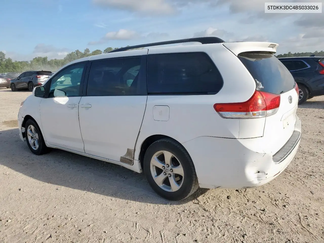 2011 Toyota Sienna Le VIN: 5TDKK3DC4BS033026 Lot: 65638355