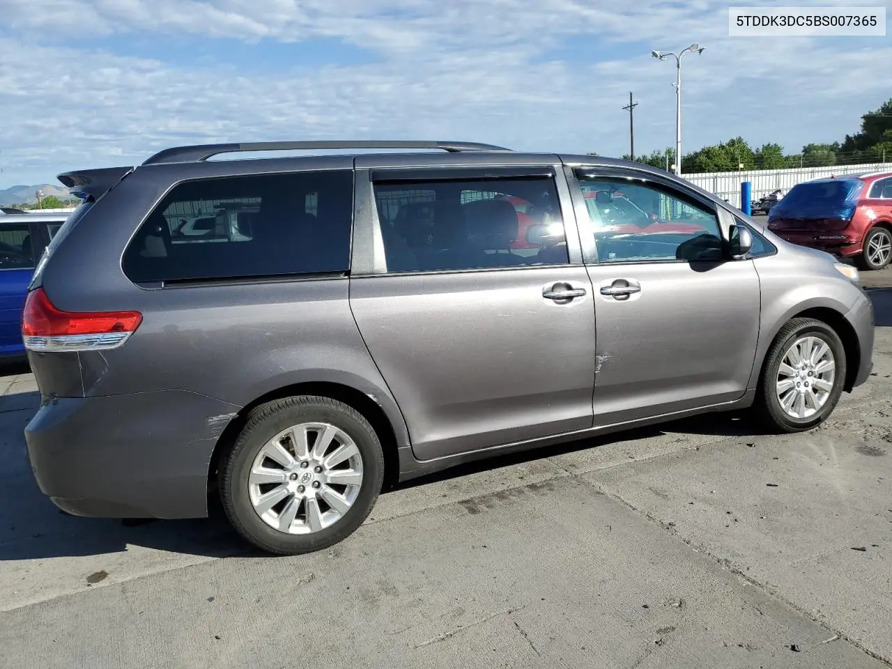 2011 Toyota Sienna Xle VIN: 5TDDK3DC5BS007365 Lot: 66169155