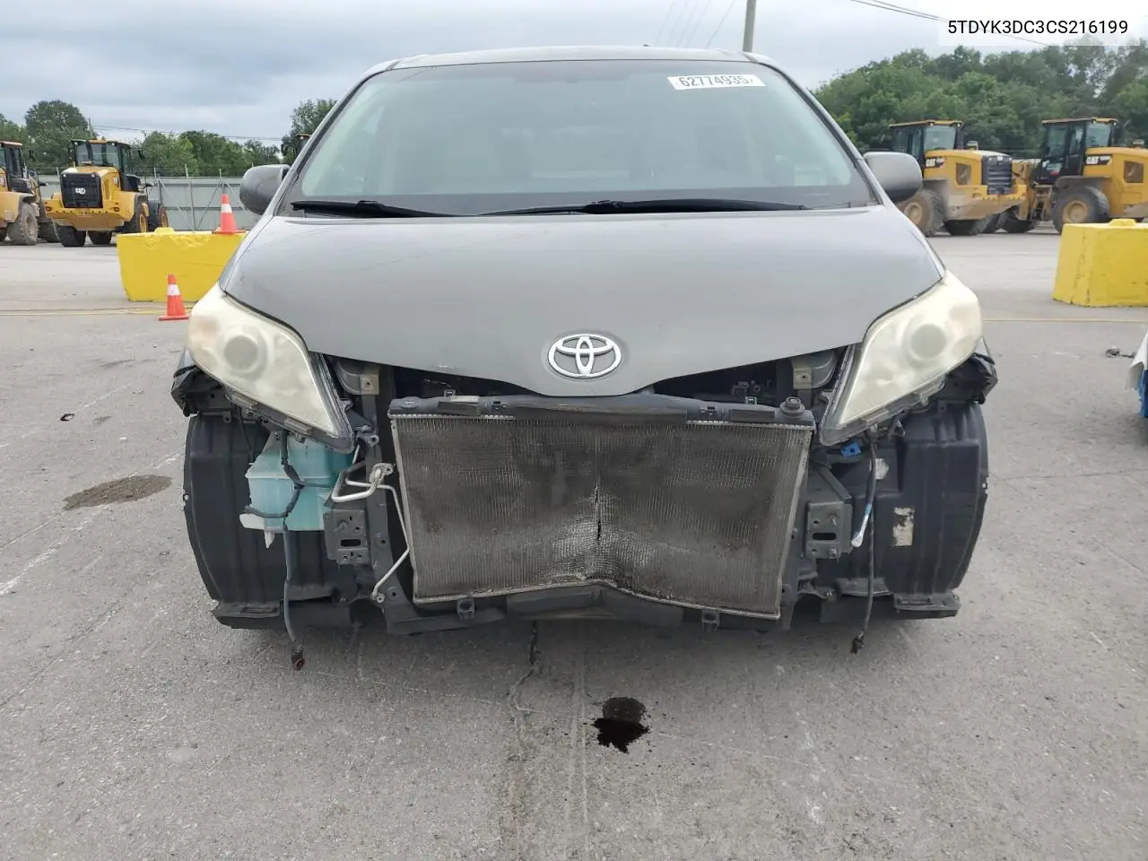 2012 Toyota Sienna Xle VIN: 5TDYK3DC3CS216199 Lot: 62774935