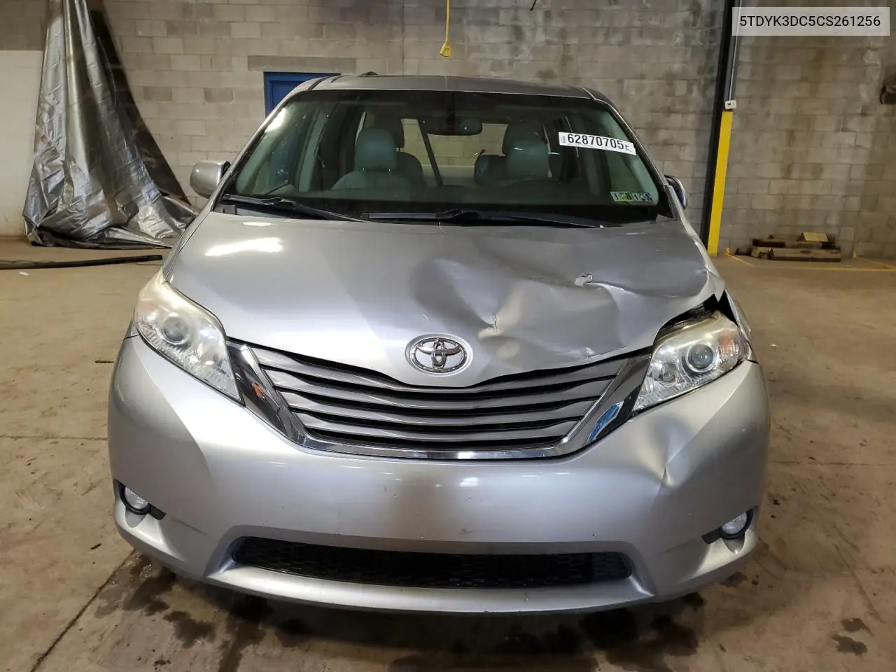 2012 Toyota Sienna Xle VIN: 5TDYK3DC5CS261256 Lot: 62870705