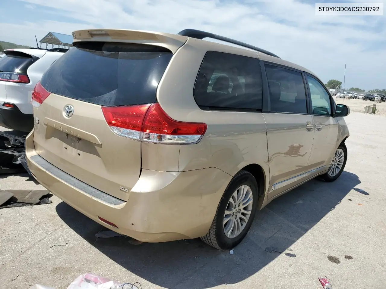 2012 Toyota Sienna Xle VIN: 5TDYK3DC6CS230792 Lot: 65828265
