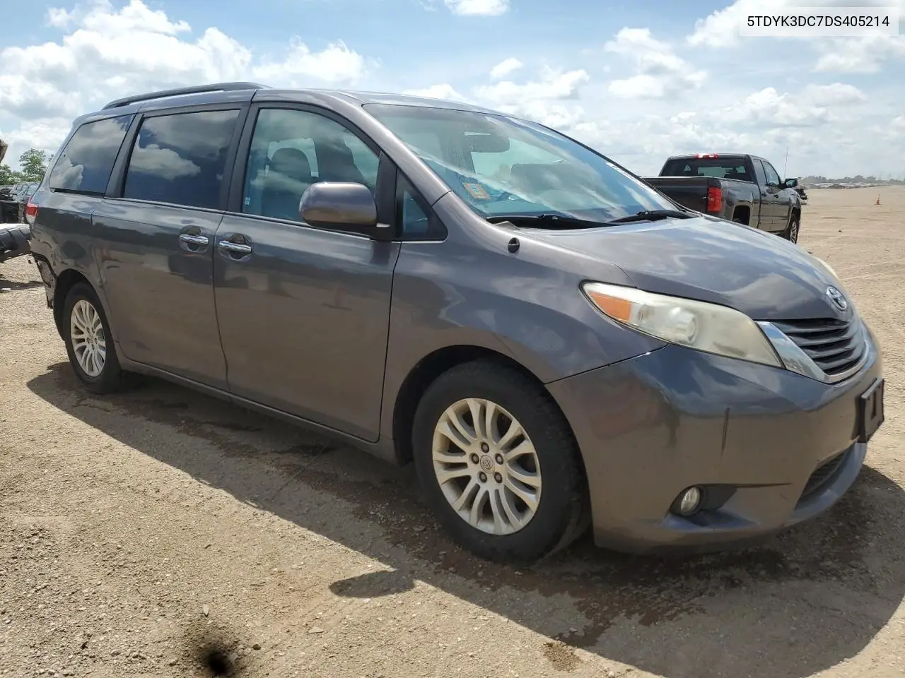 2013 Toyota Sienna Xle VIN: 5TDYK3DC7DS405214 Lot: 62500205