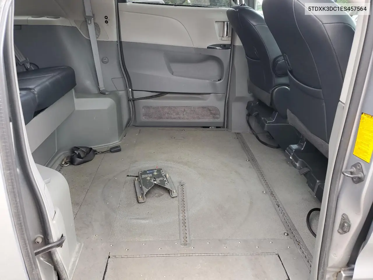 2014 Toyota Sienna Sport VIN: 5TDXK3DC1ES457564 Lot: 56986185
